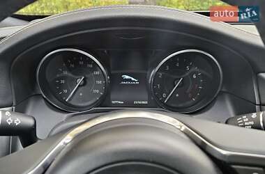 Седан Jaguar XF 2016 в  фото 22 Седан Jaguar XF 2016 в