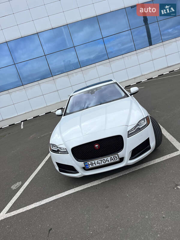Седан Jaguar XF 2015 в Білгороді-Дністровському фото 4 Седан Jaguar XF 2015 в Білгороді-Дністровському