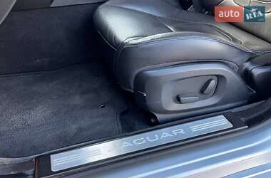 Седан Jaguar XF 2015 в  фото 16 Седан Jaguar XF 2015 в