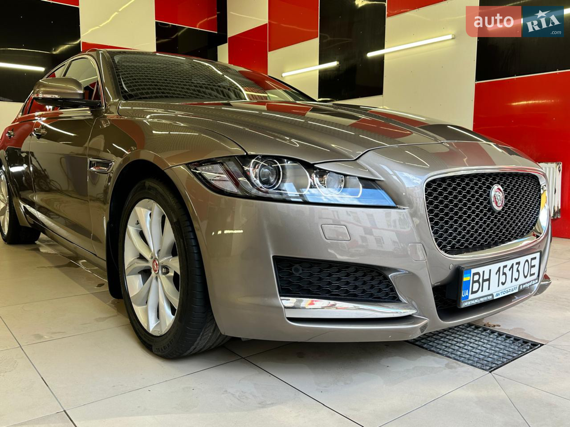 2016 Jaguar XF - мініатюра 7