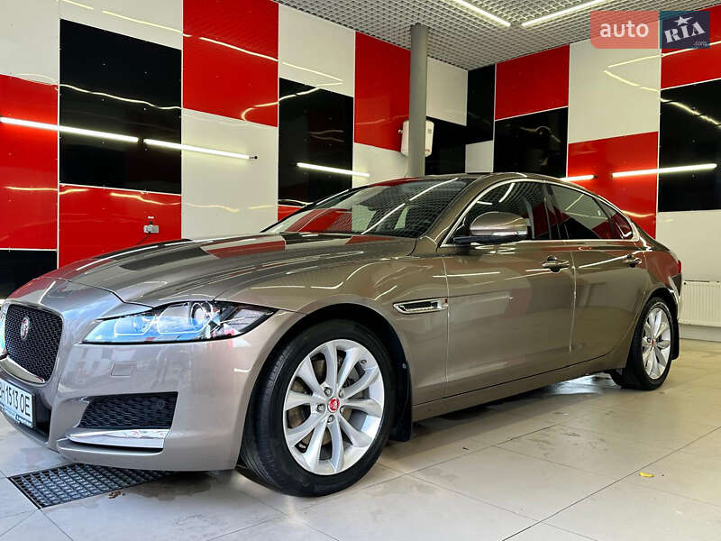Jaguar XF 2016