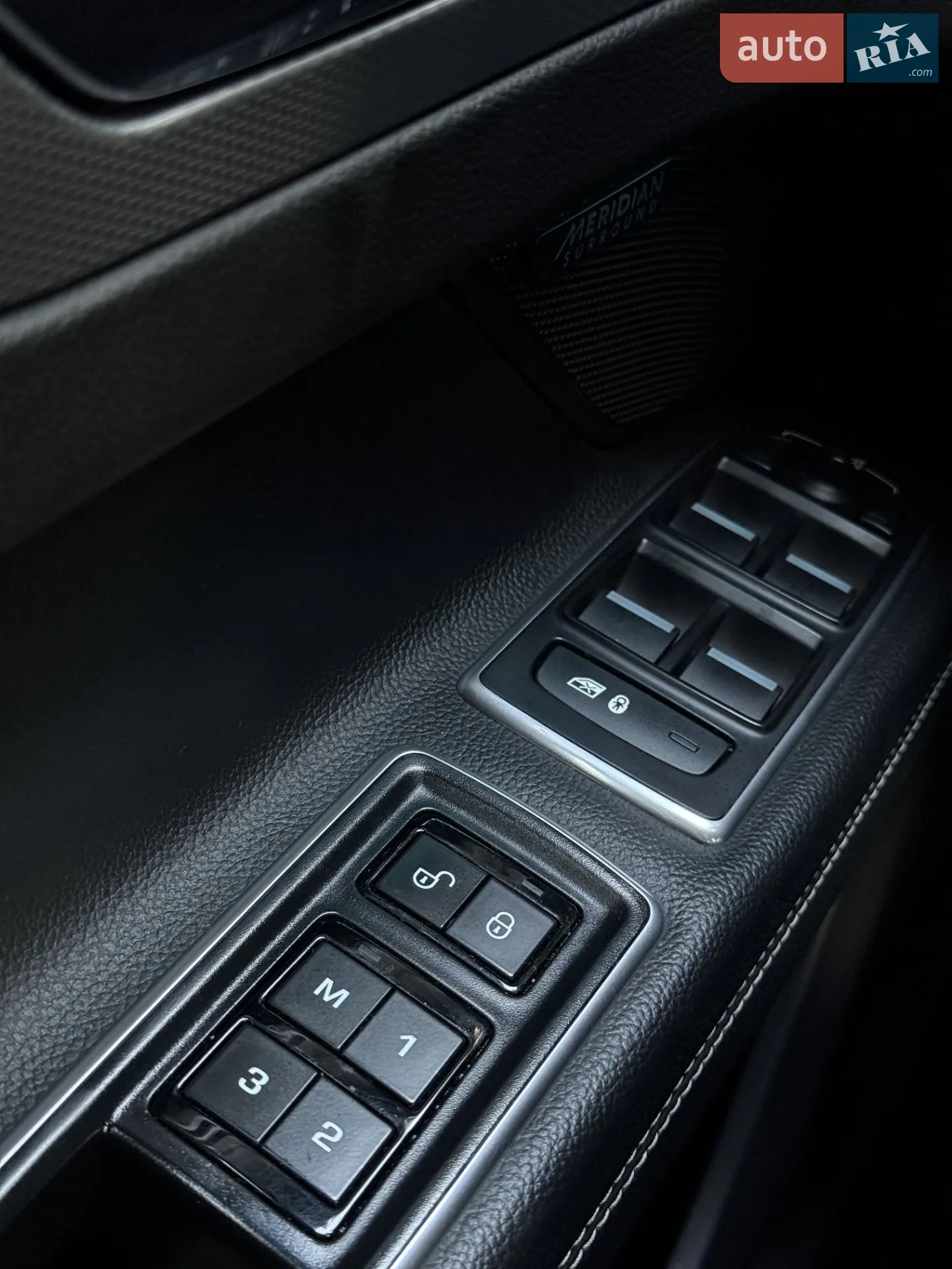 2016 Jaguar XF - мініатюра 14