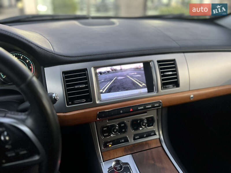Седан Jaguar XF 2012 в Ужгороде фото 10 Седан Jaguar XF 2012 в Ужгороде