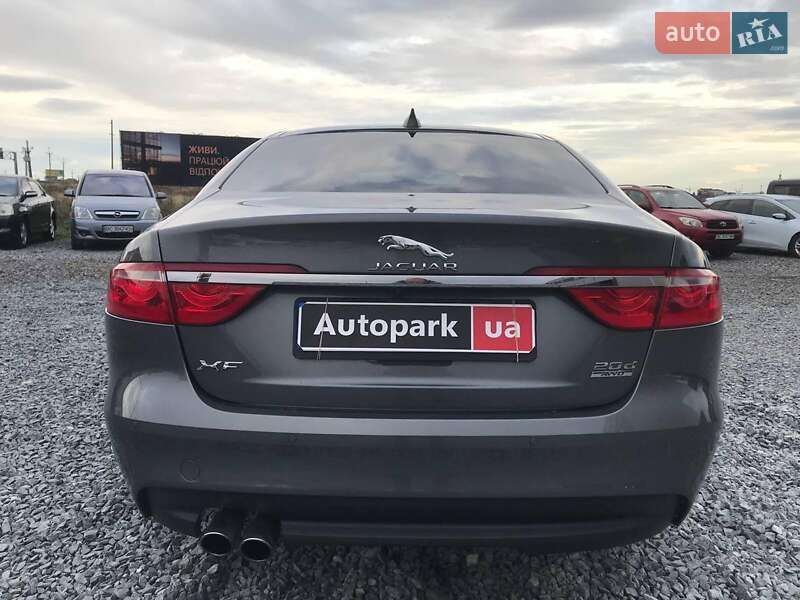 Седан Jaguar XF 2016 в Львове