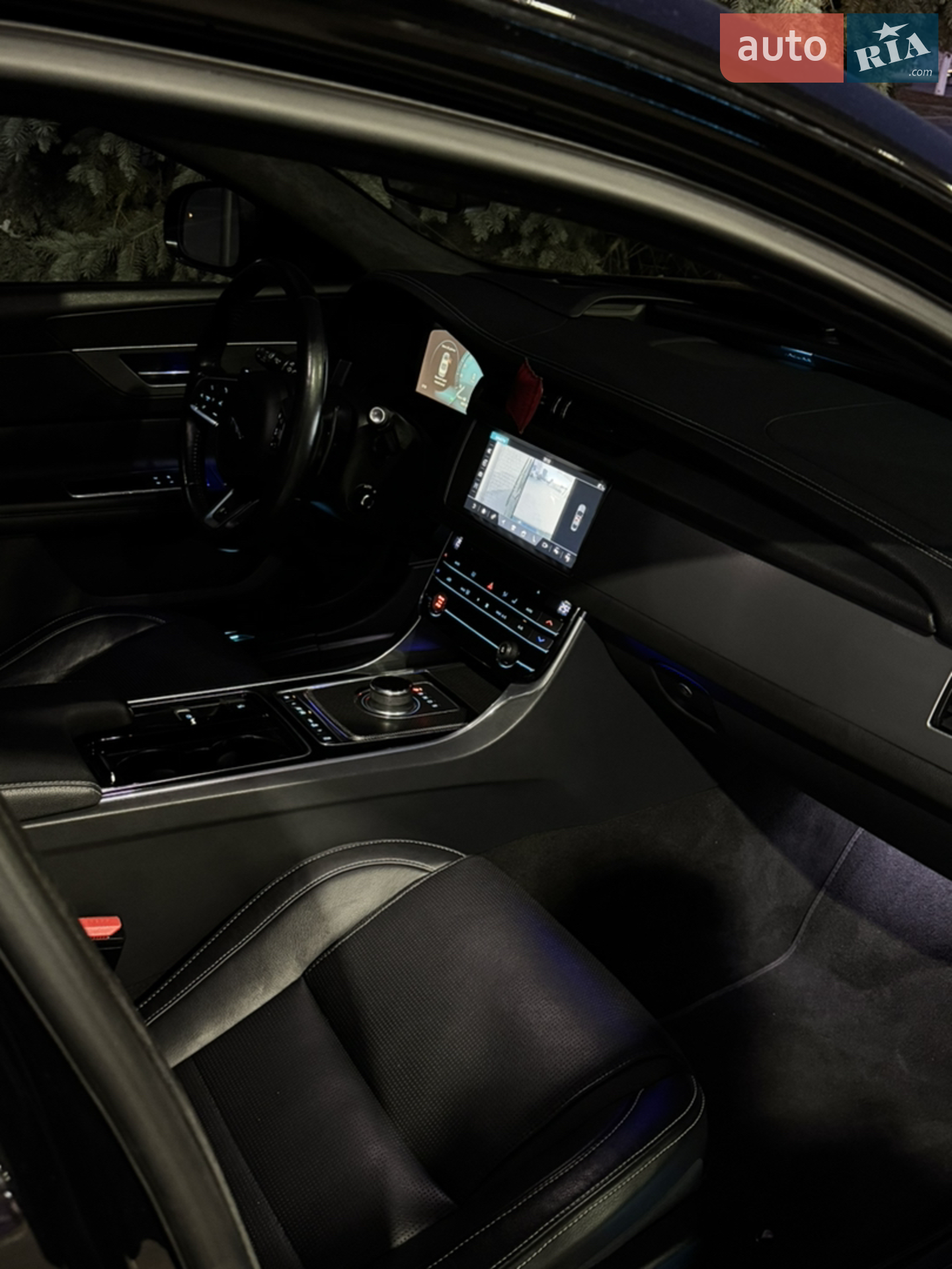 2016 Jaguar XF - мініатюра 33