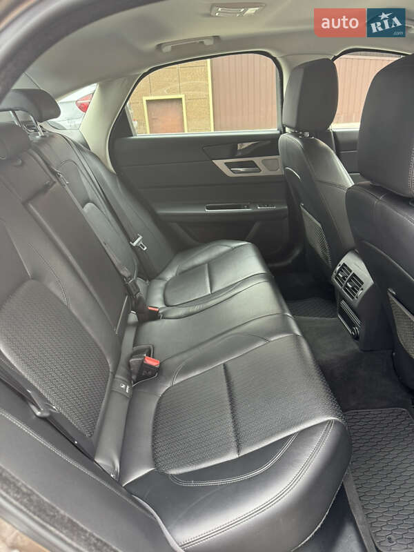 Седан Jaguar XF 2016 в Одесі фото 10 Седан Jaguar XF 2016 в Одесі