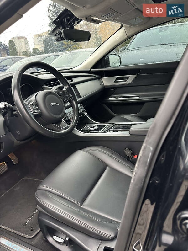 Седан Jaguar XF 2016 в Львові фото 7 Седан Jaguar XF 2016 в Львові