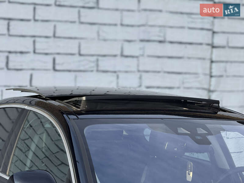 Седан Jaguar XF 2016 в Києві