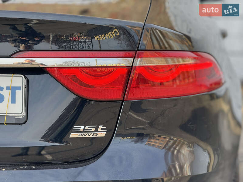 Седан Jaguar XF 2016 в Києві