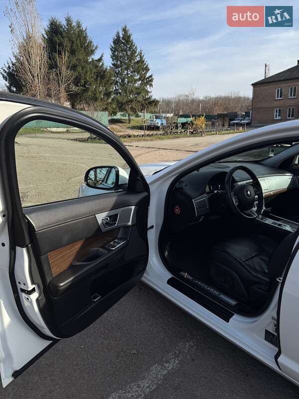 Седан Jaguar XF 2014 в Бердичеві фото 26 Седан Jaguar XF 2014 в Бердичеві