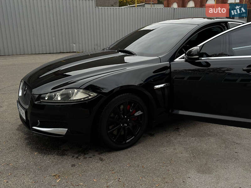 Седан Jaguar XF 2012 в Кропивницком