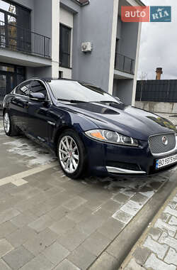 Седан Jaguar XF 2015 в Тернополе