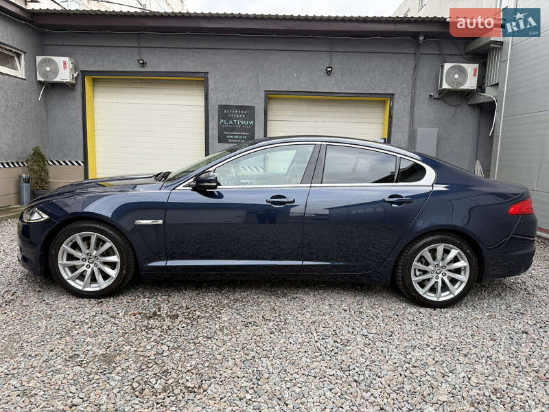 Седан Jaguar XF 2013 в Києві