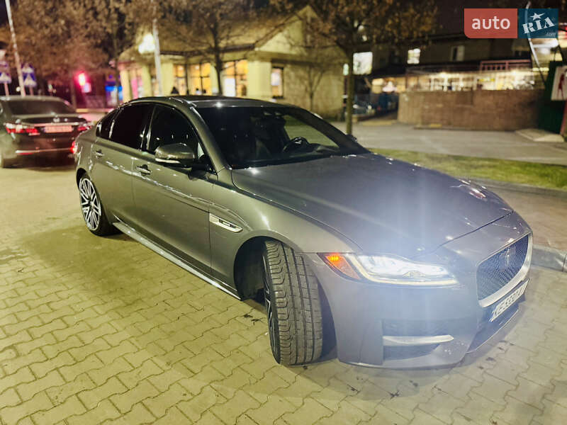 Седан Jaguar XF 2015 в Києві