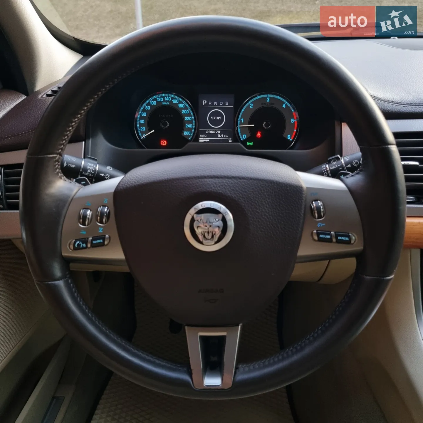 2011 Jaguar XF - мініатюра 19