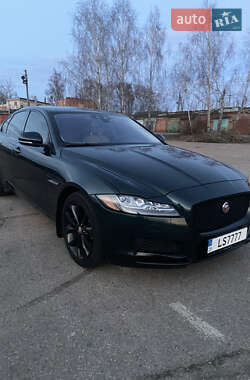 Седан Jaguar XF 2016 в Чернигове