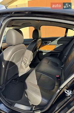 Седан Jaguar XF 2008 в Львові