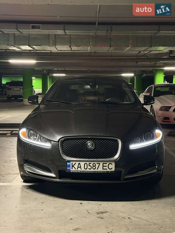 Jaguar XF 2013