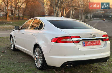 Седан Jaguar XF 2015 в Запоріжжі