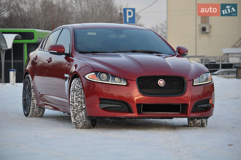 Седан Jaguar XF 2015 в Киеве