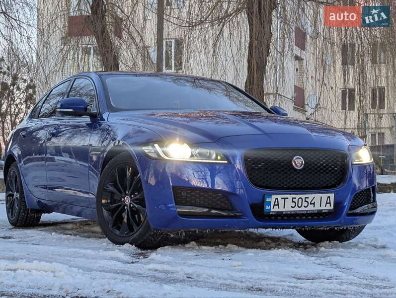 Седан Jaguar XF 2016 в Млинове фото Седан Jaguar XF 2016 в Млинове