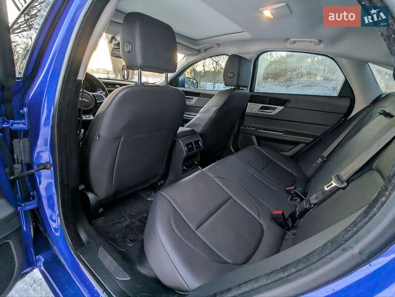 Седан Jaguar XF 2016 в Млинове фото 51 Седан Jaguar XF 2016 в Млинове