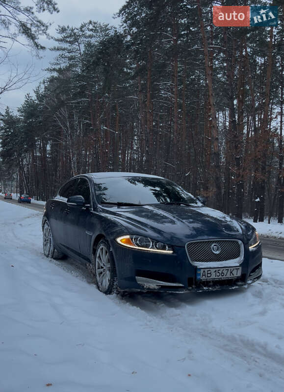 Седан Jaguar XF 2013 в Киеве