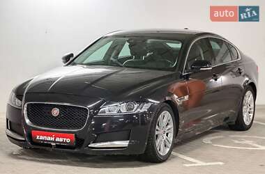 Седан Jaguar XF 2016 в Києві