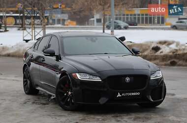 Седан Jaguar XF 2015 в Киеве