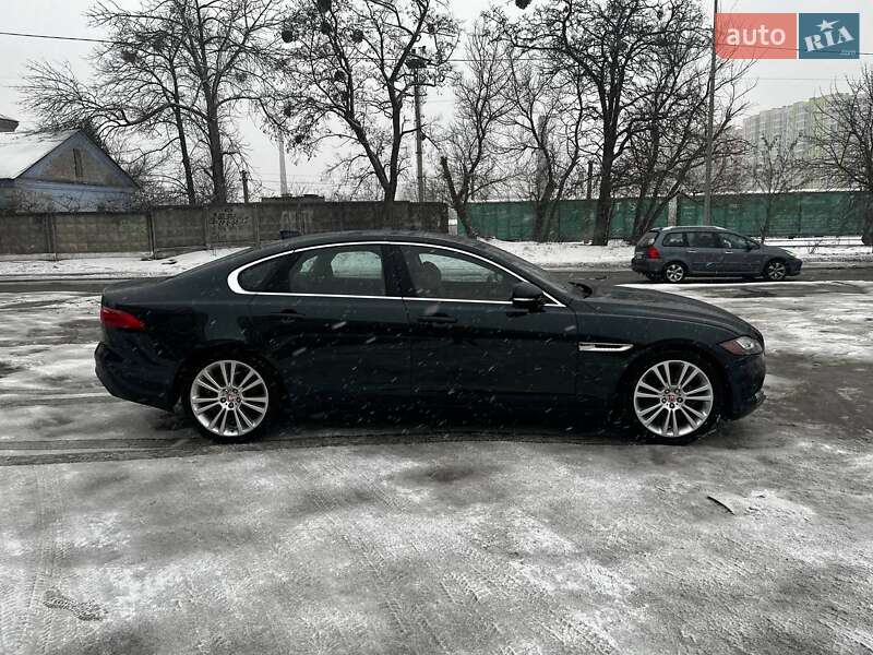 Седан Jaguar XF 2016 в Киеве фото 13 Седан Jaguar XF 2016 в Киеве