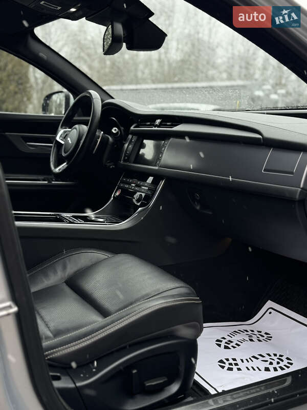 Универсал Jaguar XF 2018 в Бурштыне фото 27 Универсал Jaguar XF 2018 в Бурштыне