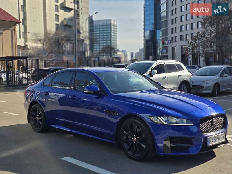 Седан Jaguar XF 2017 в Киеве