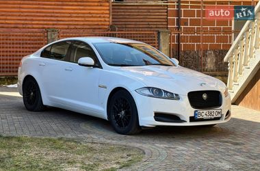 Седан Jaguar XF 2012 в Стрые