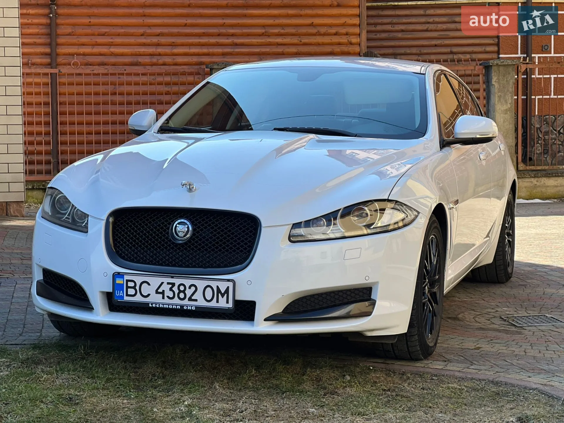 2012 Jaguar XF - мініатюра 12