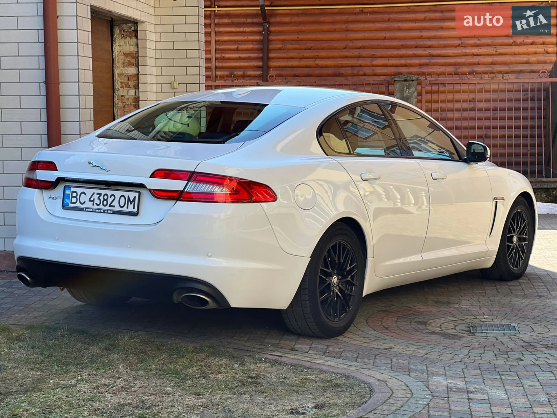 2012 Jaguar XF - мініатюра 20