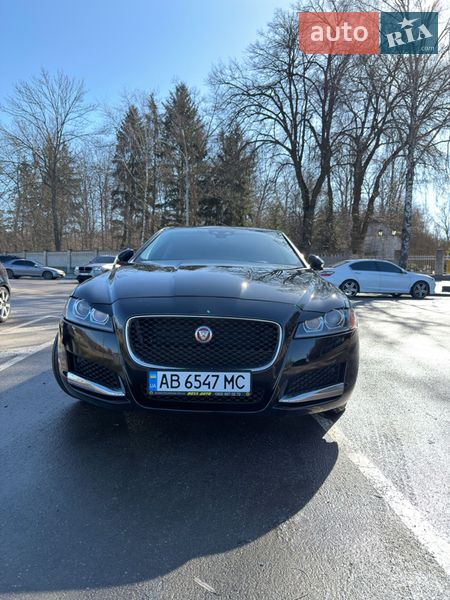 Седан Jaguar XF 2019 в Виннице