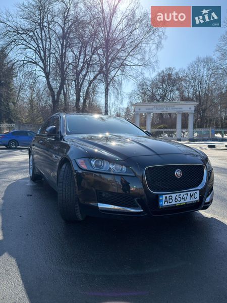 Седан Jaguar XF 2019 в Виннице