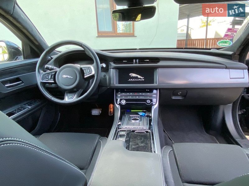 Универсал Jaguar XF 2019 в Киеве