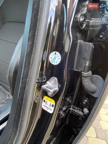 Универсал Jaguar XF 2019 в Киеве