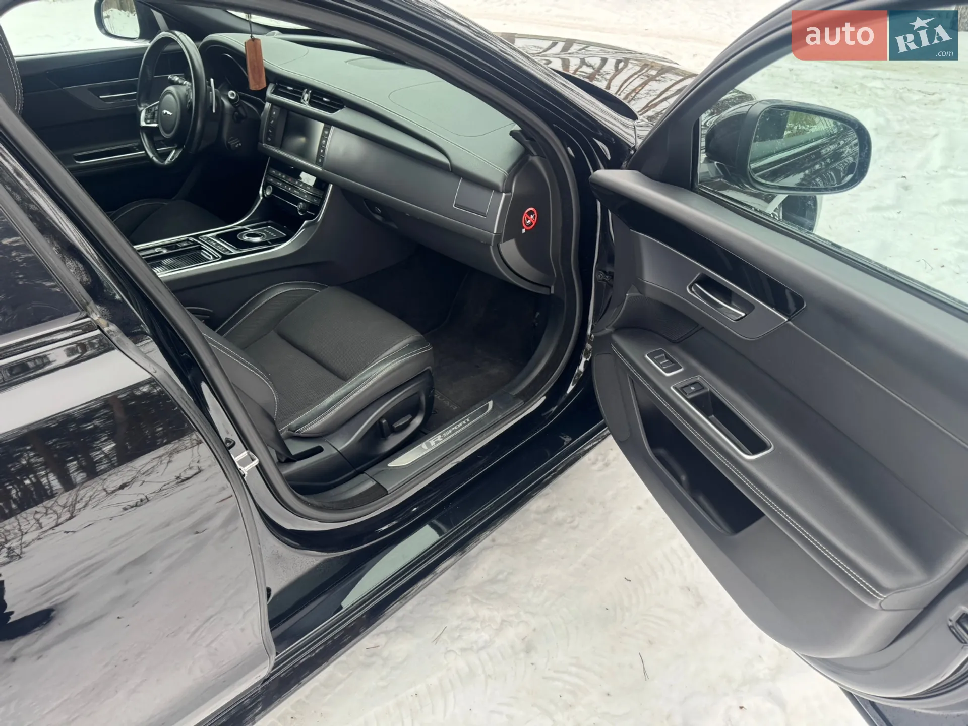 2018 Jaguar XF - мініатюра 34