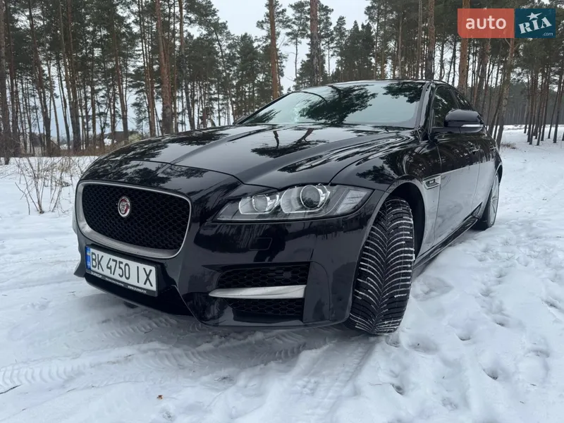 Jaguar XF