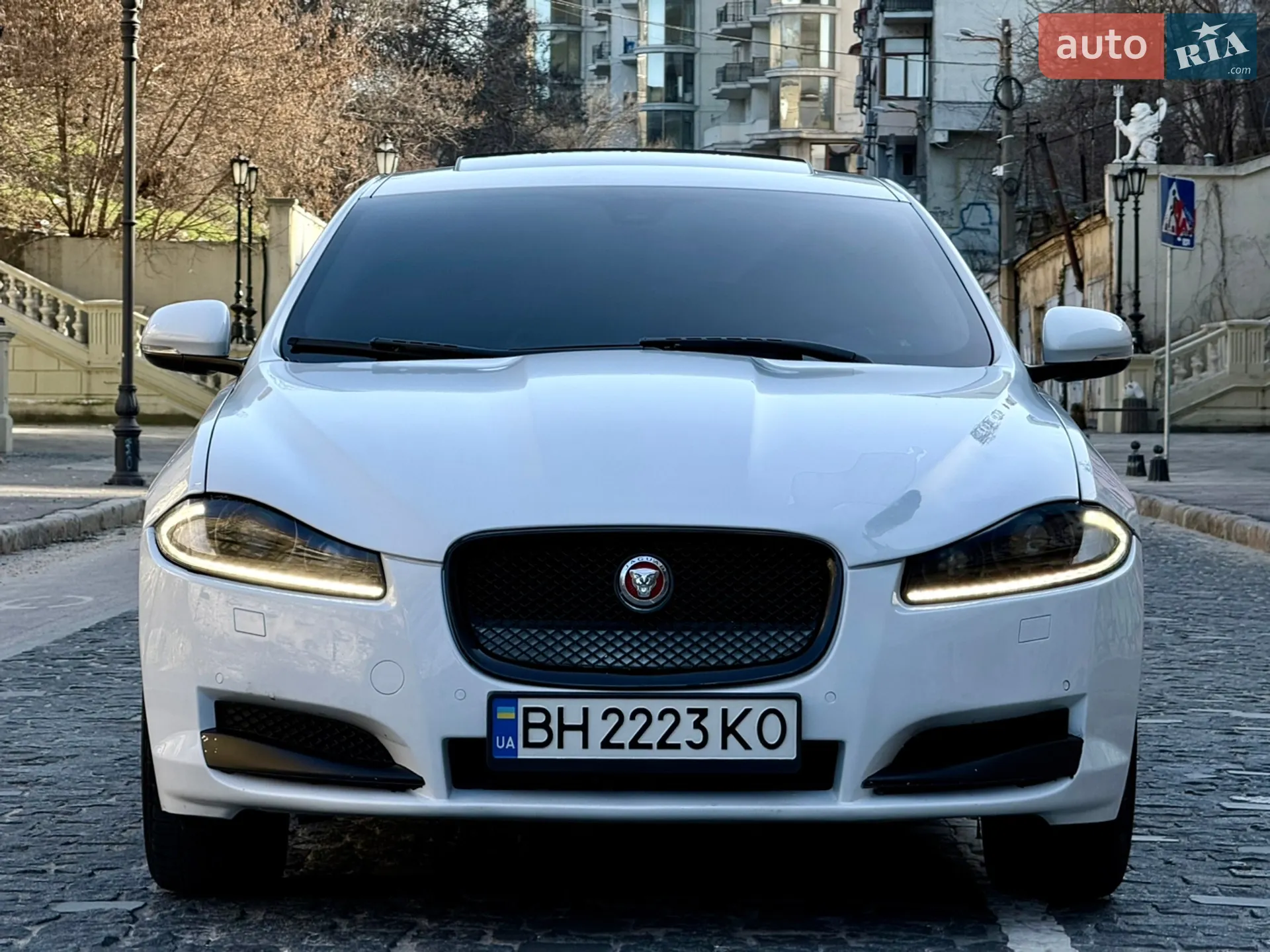 2014 Jaguar XF - мініатюра 2