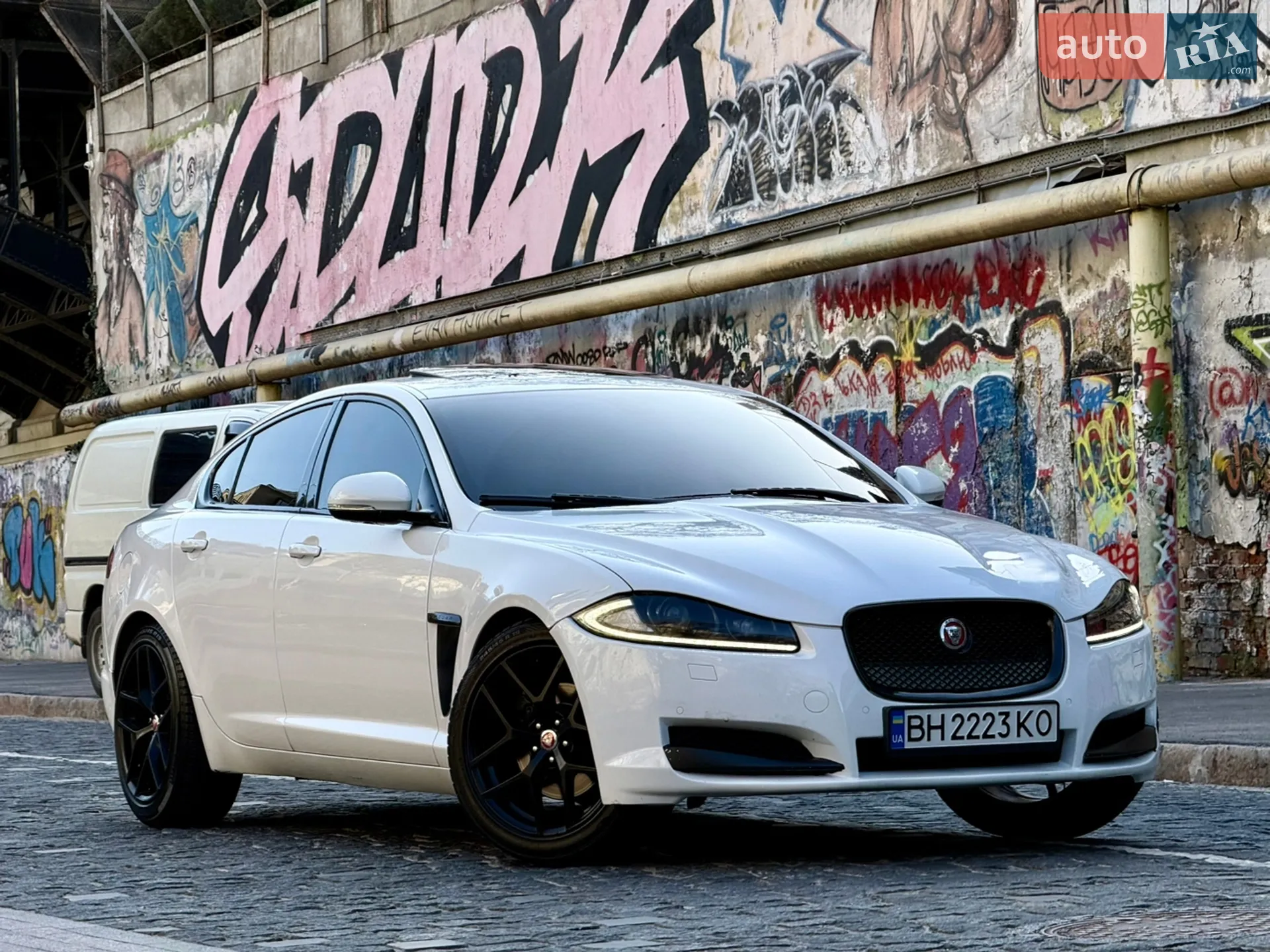2014 Jaguar XF - мініатюра 15