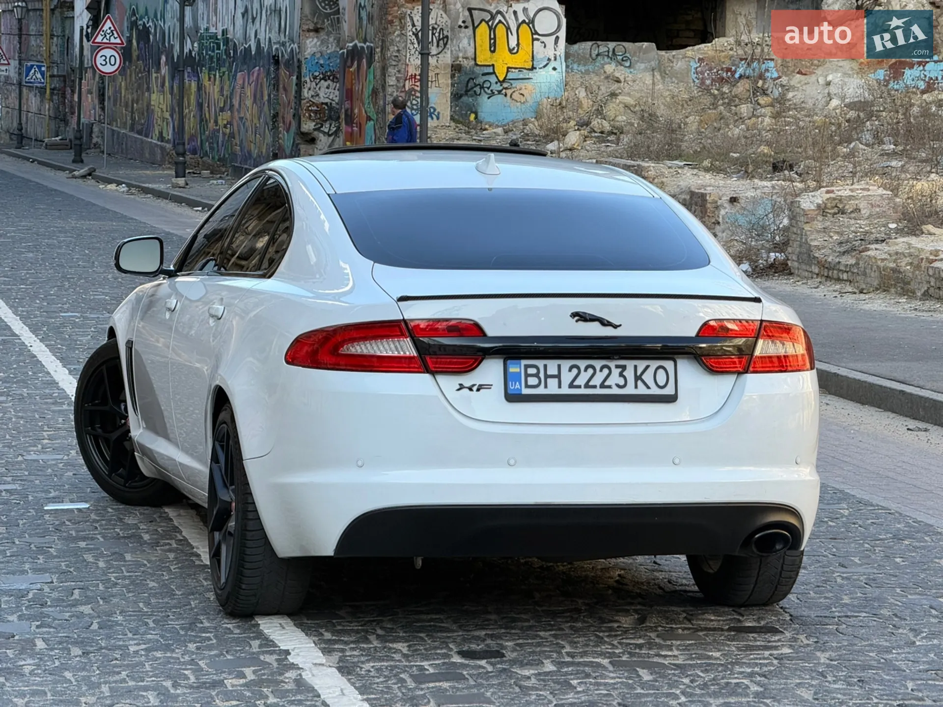 2014 Jaguar XF - мініатюра 31