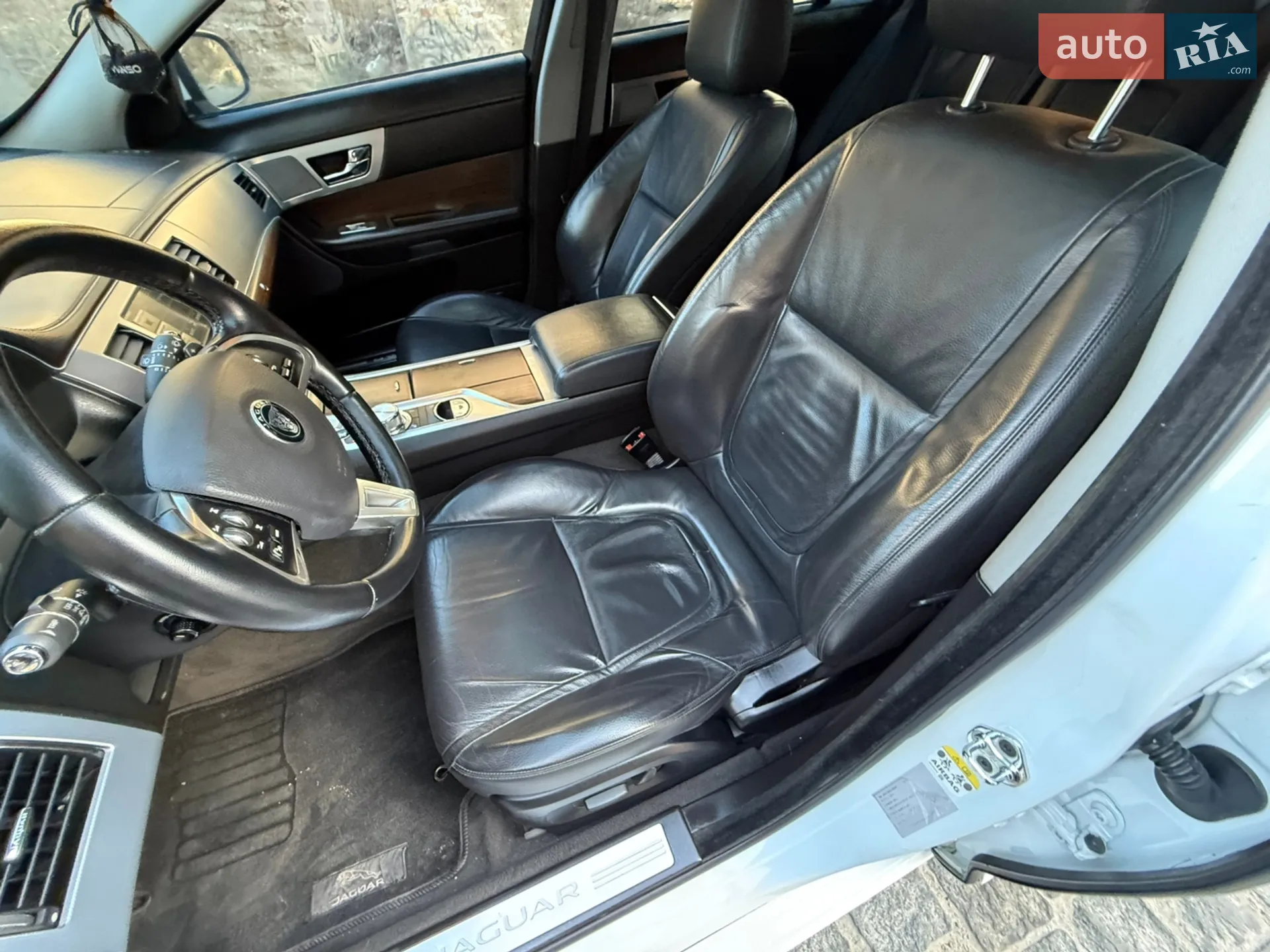 2014 Jaguar XF - мініатюра 76