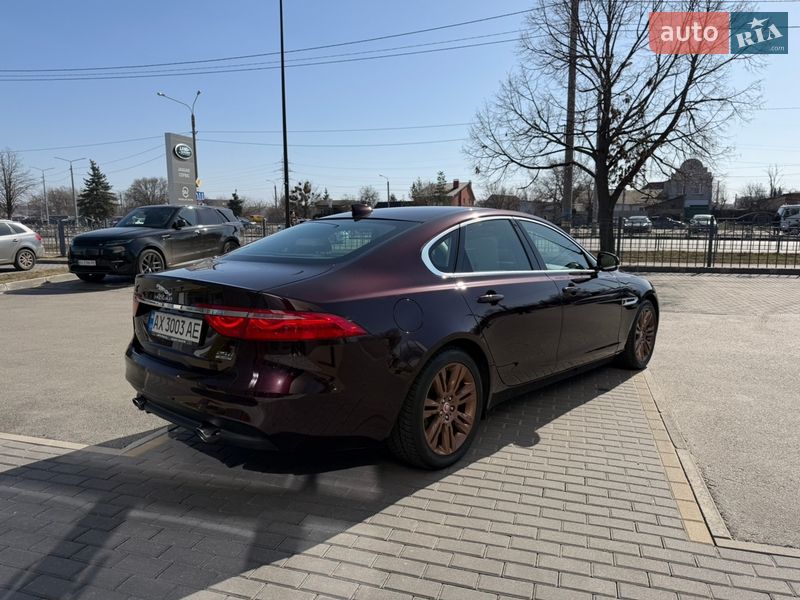 Седан Jaguar XF 2019 в Харкові