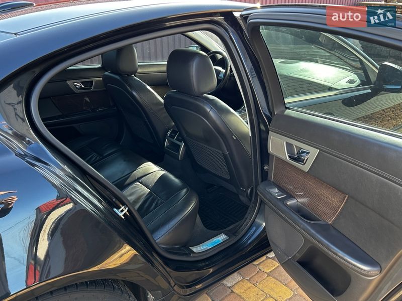 Седан Jaguar XF 2008 в Нежине