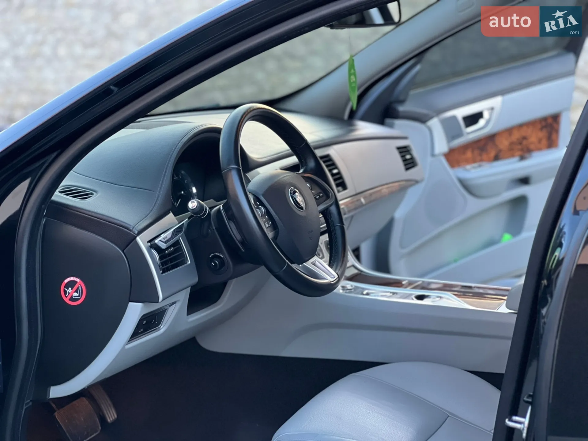 2014 Jaguar XF - мініатюра 23