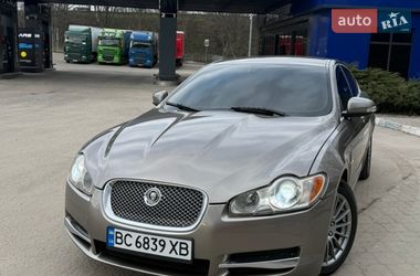 Седан Jaguar XF 2008 в Львове
