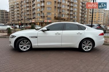 Седан Jaguar XF 2016 в Києві